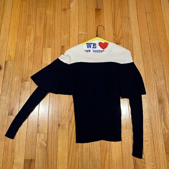 Alceè Navy and White Sweater Size Medium - Picture 1 of 9